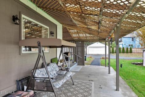 5 6th Street Corinth NY 12822