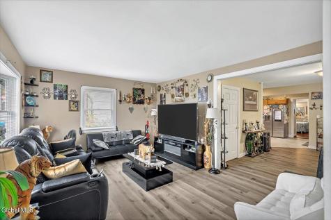 5 6th Street Corinth NY 12822