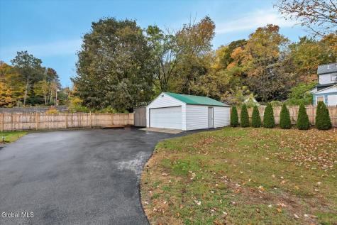 5 6th Street Corinth NY 12822
