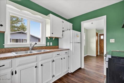 112 Lord North Drive Esperance NY 12066