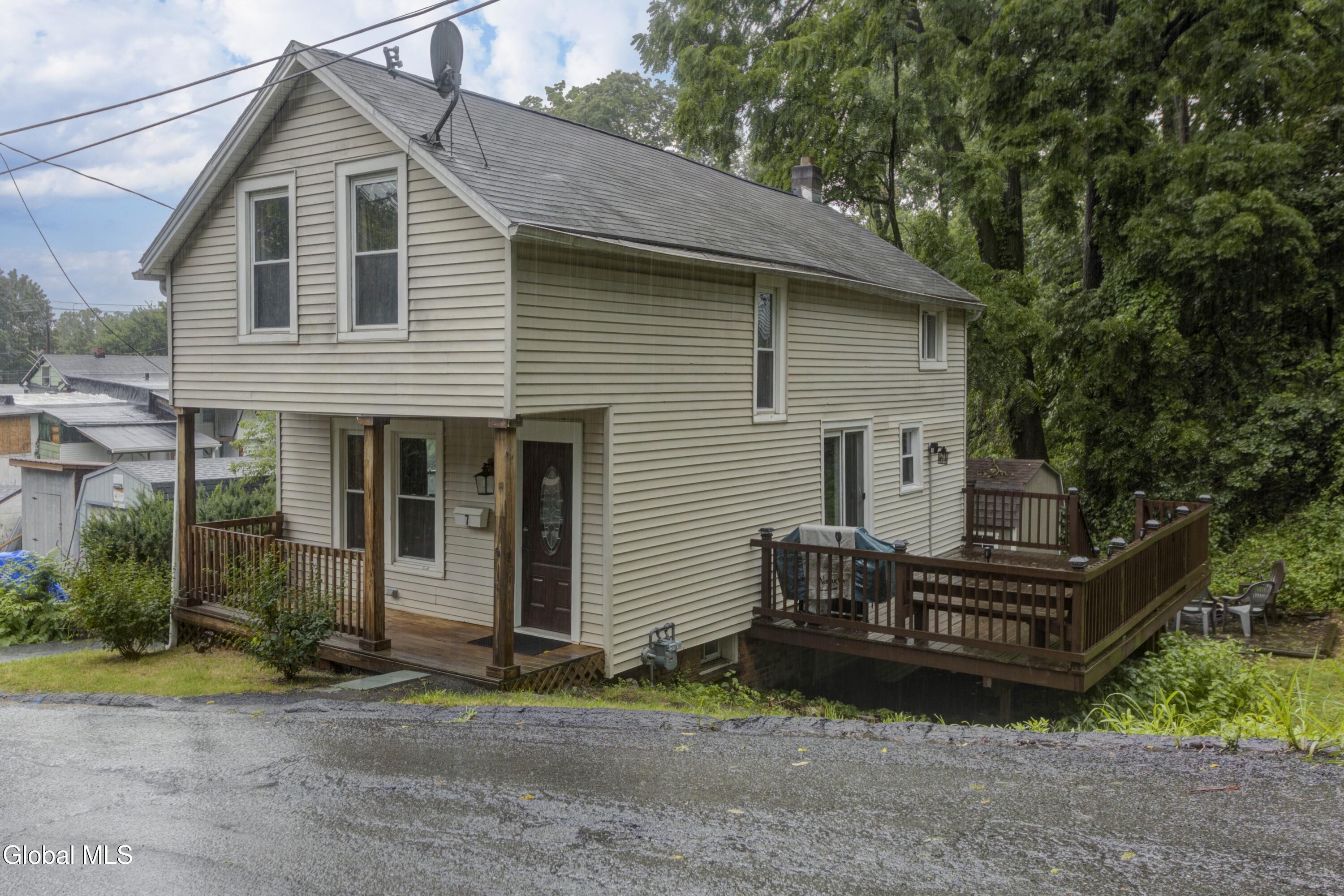 7 Spence Street Troy NY 12180