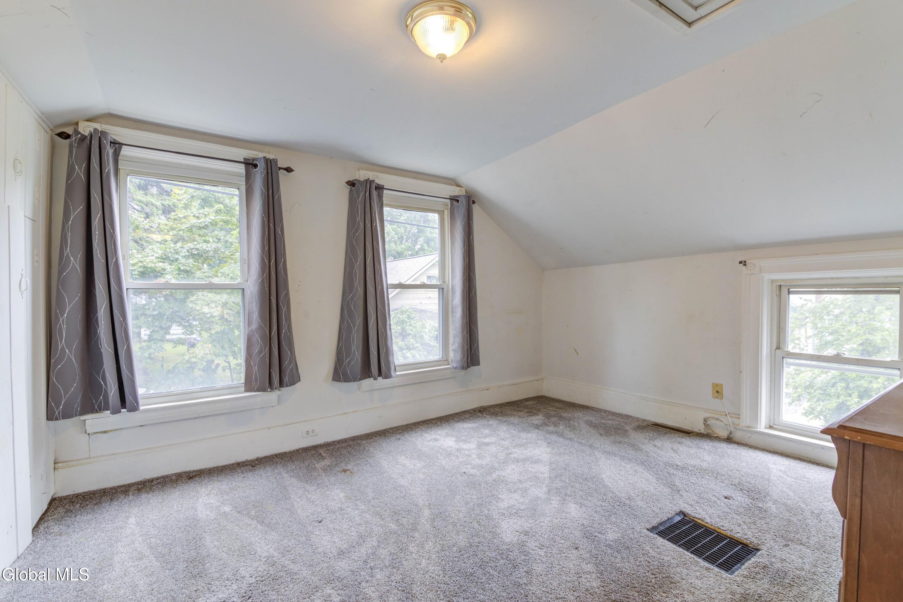 7 Spence Street Troy NY 12180