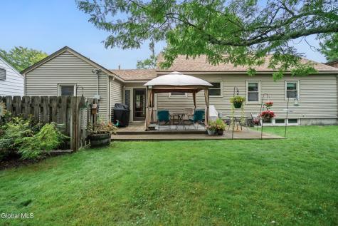 303 Wren Street Glenville NY 12302