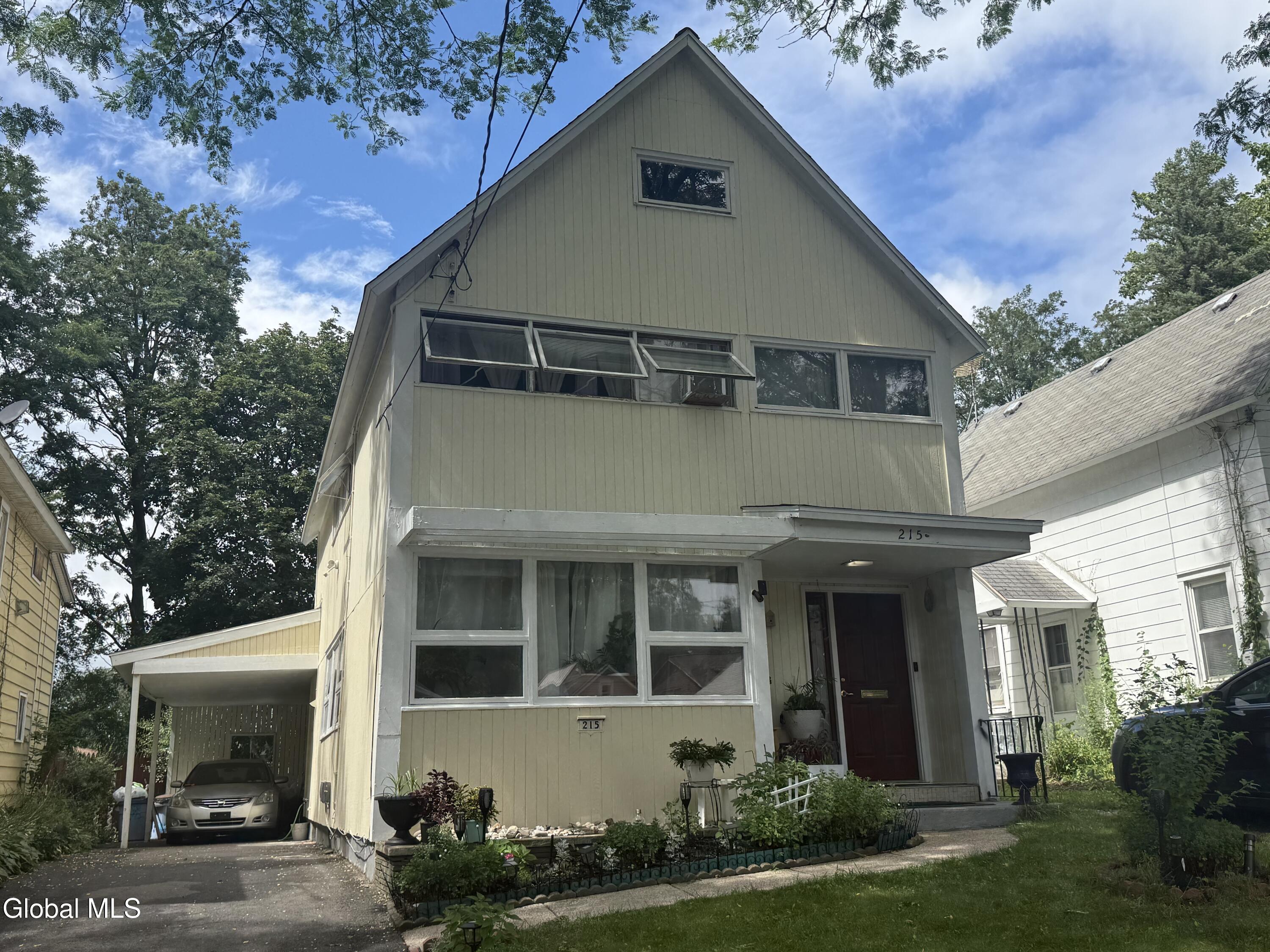 215 Elder Street Schenectady NY 12304