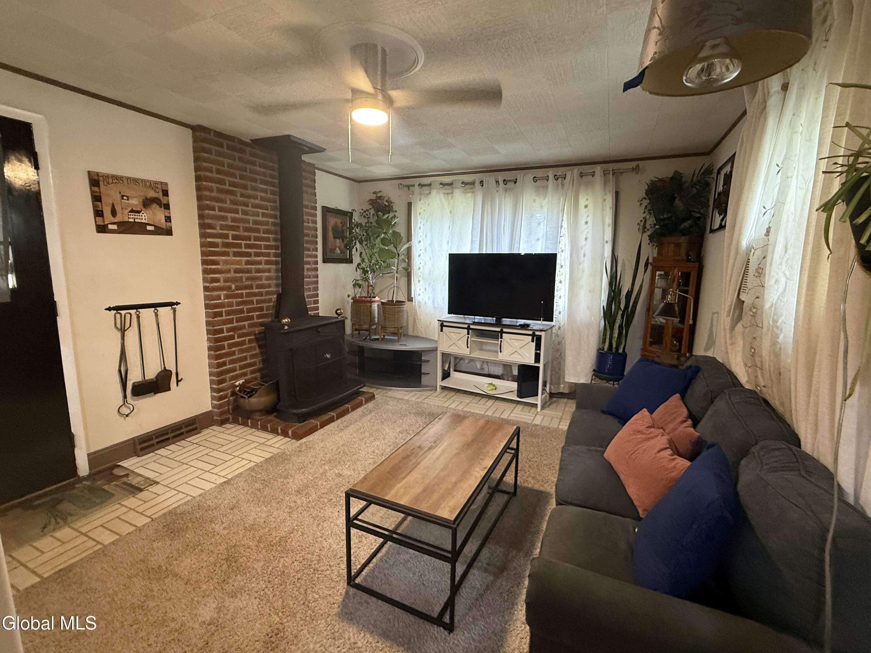 215 Elder Street Schenectady NY 12304
