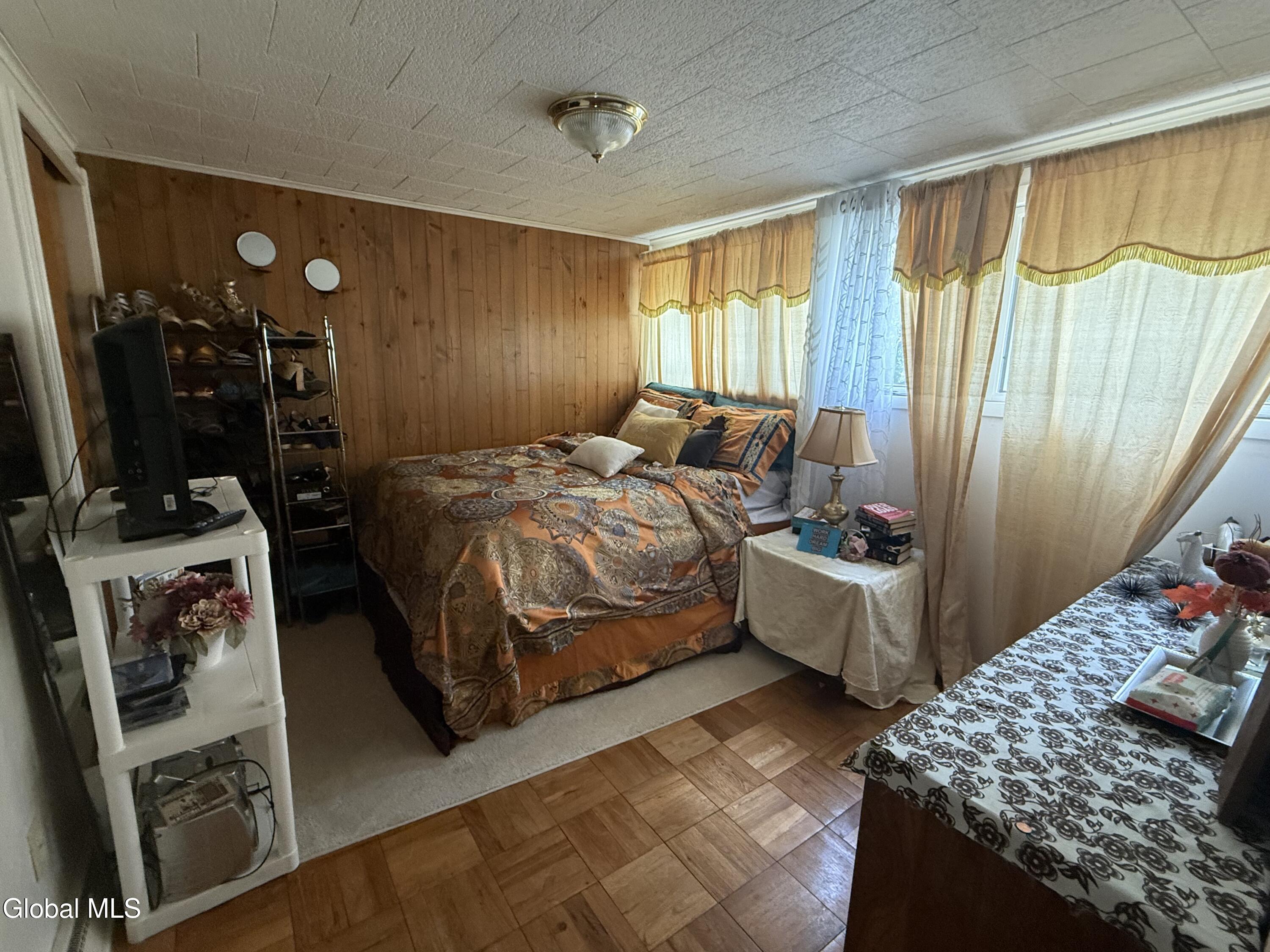 215 Elder Street Schenectady NY 12304