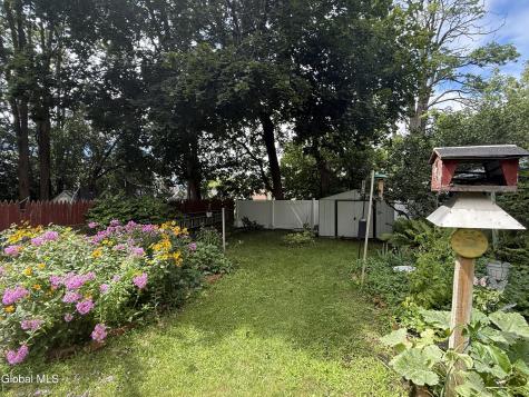 215 Elder Street Schenectady NY 12304