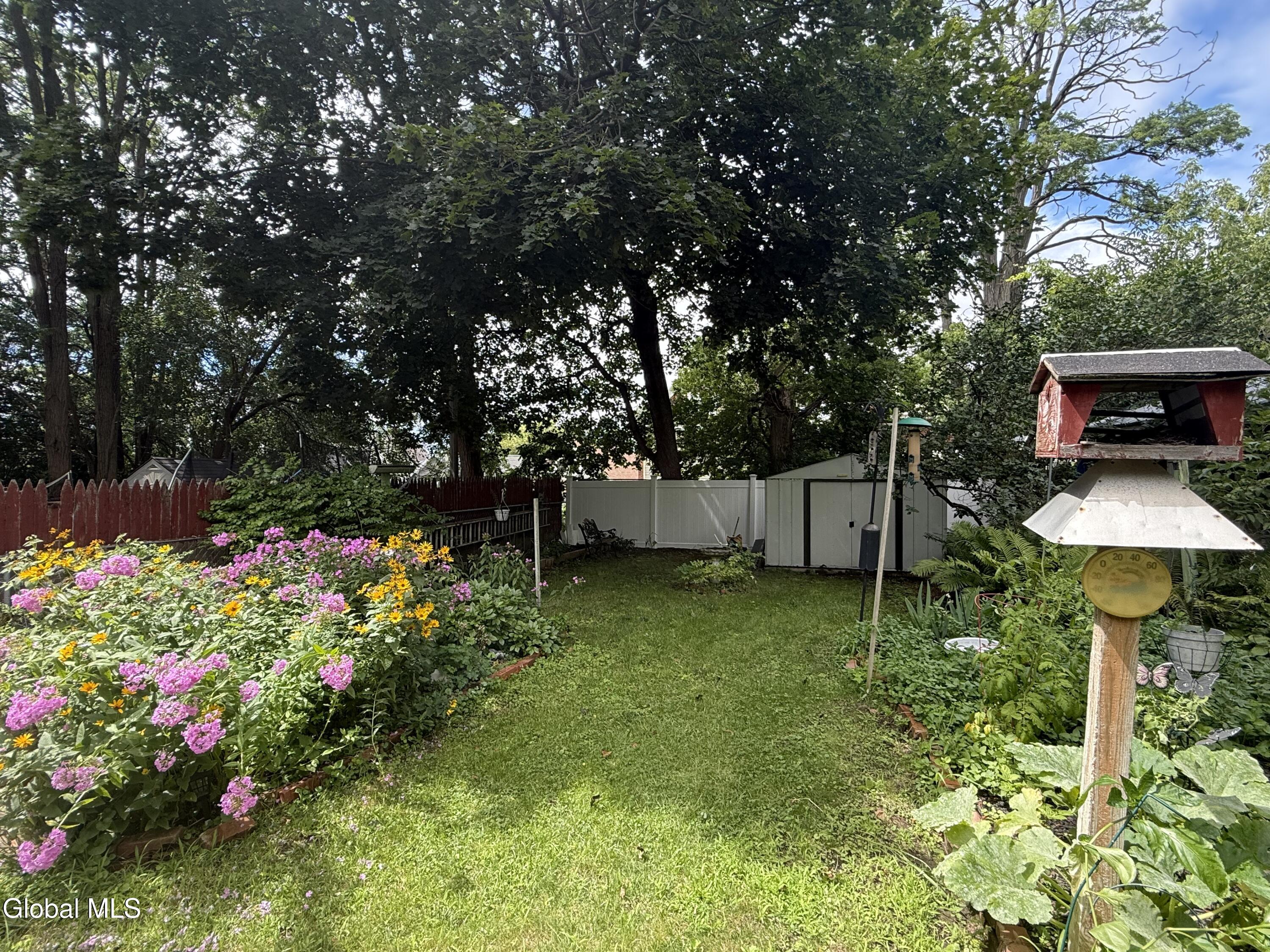 215 Elder Street Schenectady NY 12304