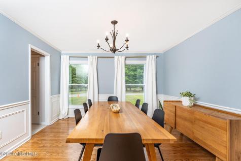 22 Macaulay Lane Niskayuna NY 12309