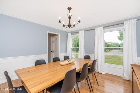 22 Macaulay Lane Niskayuna NY 12309