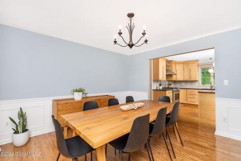 22 Macaulay Lane Niskayuna NY 12309