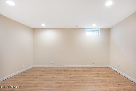 22 Macaulay Lane Niskayuna NY 12309
