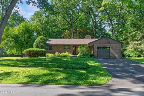 15 Lyons Avenue Delmar NY 12054