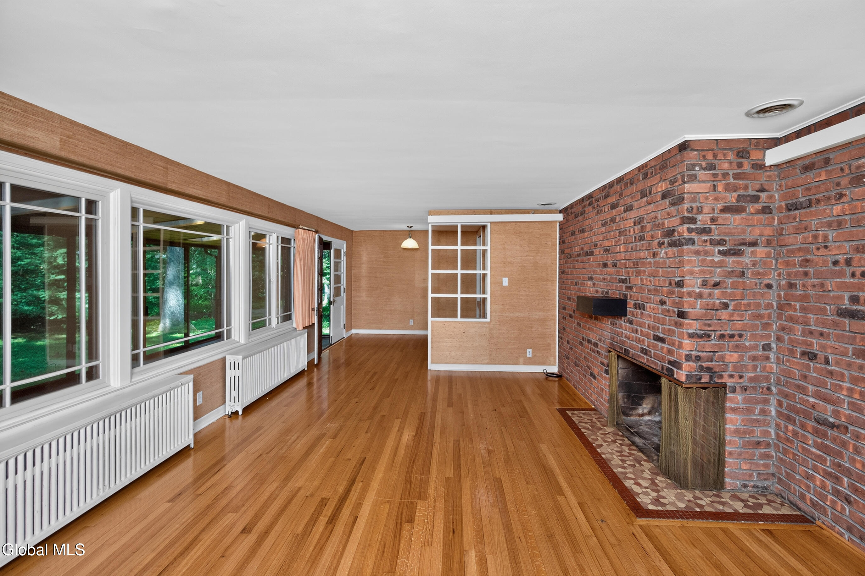 15 Lyons Avenue Delmar NY 12054