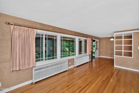 15 Lyons Avenue Delmar NY 12054
