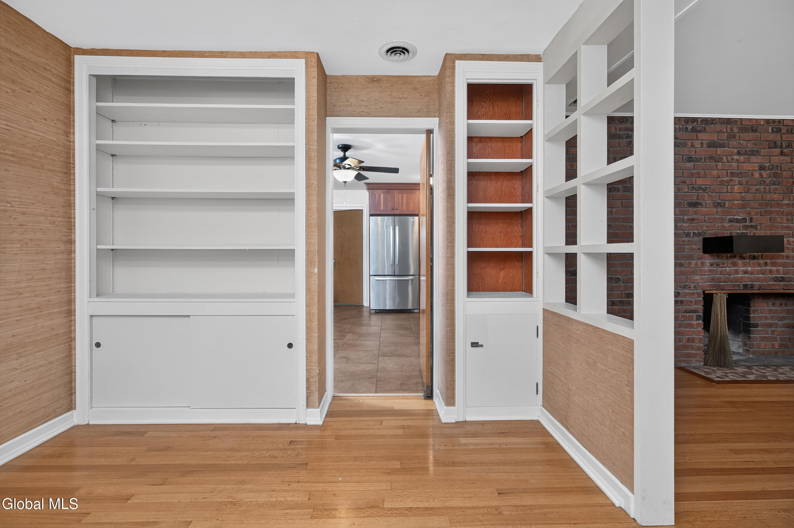 15 Lyons Avenue Delmar NY 12054