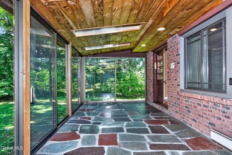 15 Lyons Avenue Delmar NY 12054