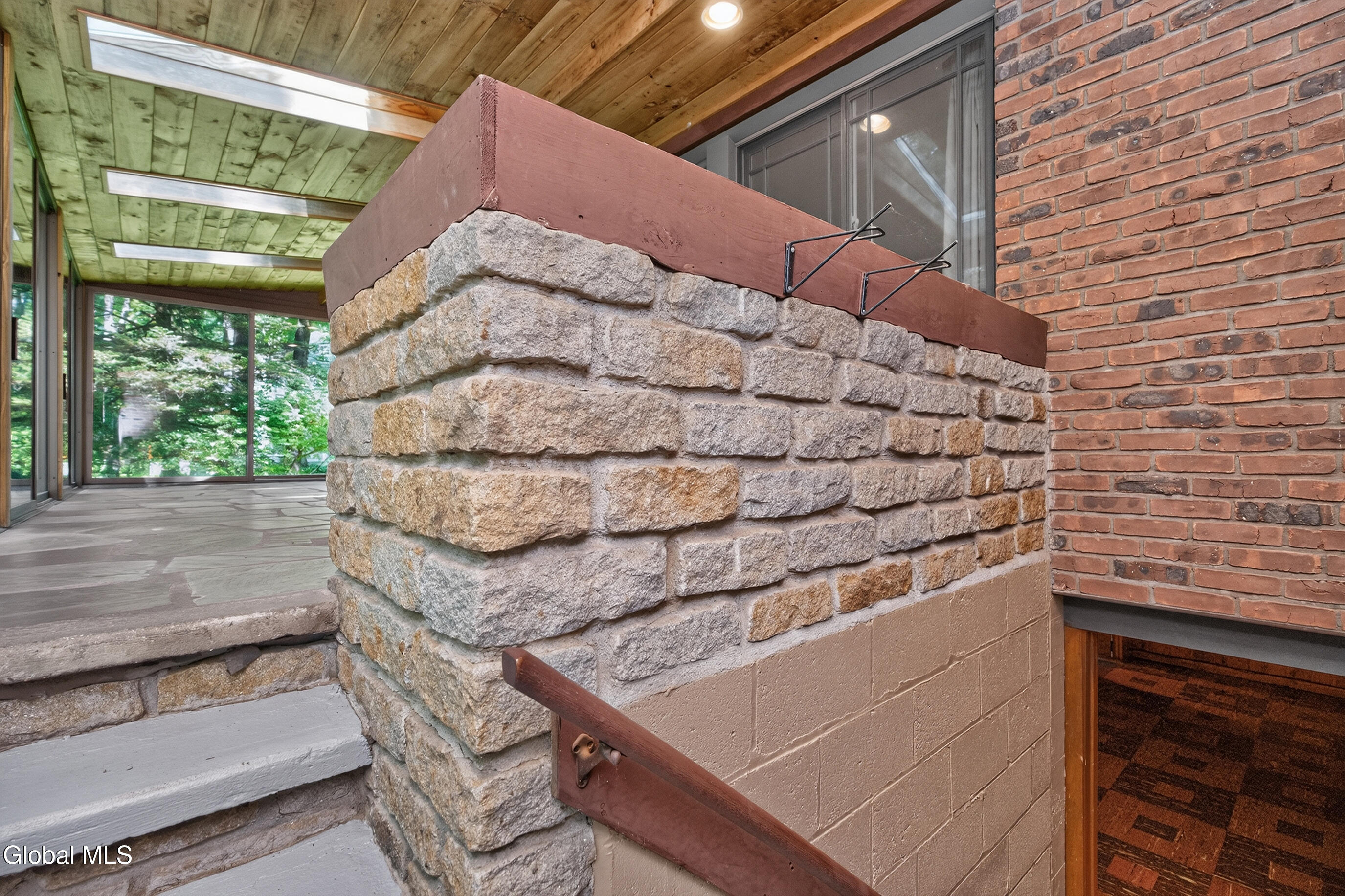 15 Lyons Avenue Delmar NY 12054