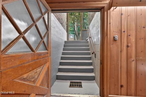 15 Lyons Avenue Delmar NY 12054