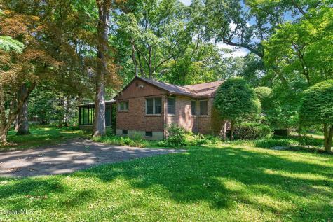 15 Lyons Avenue Delmar NY 12054