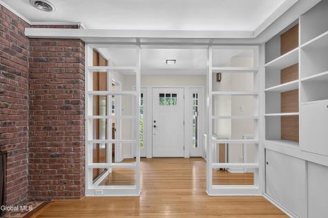 15 Lyons Avenue Delmar NY 12054