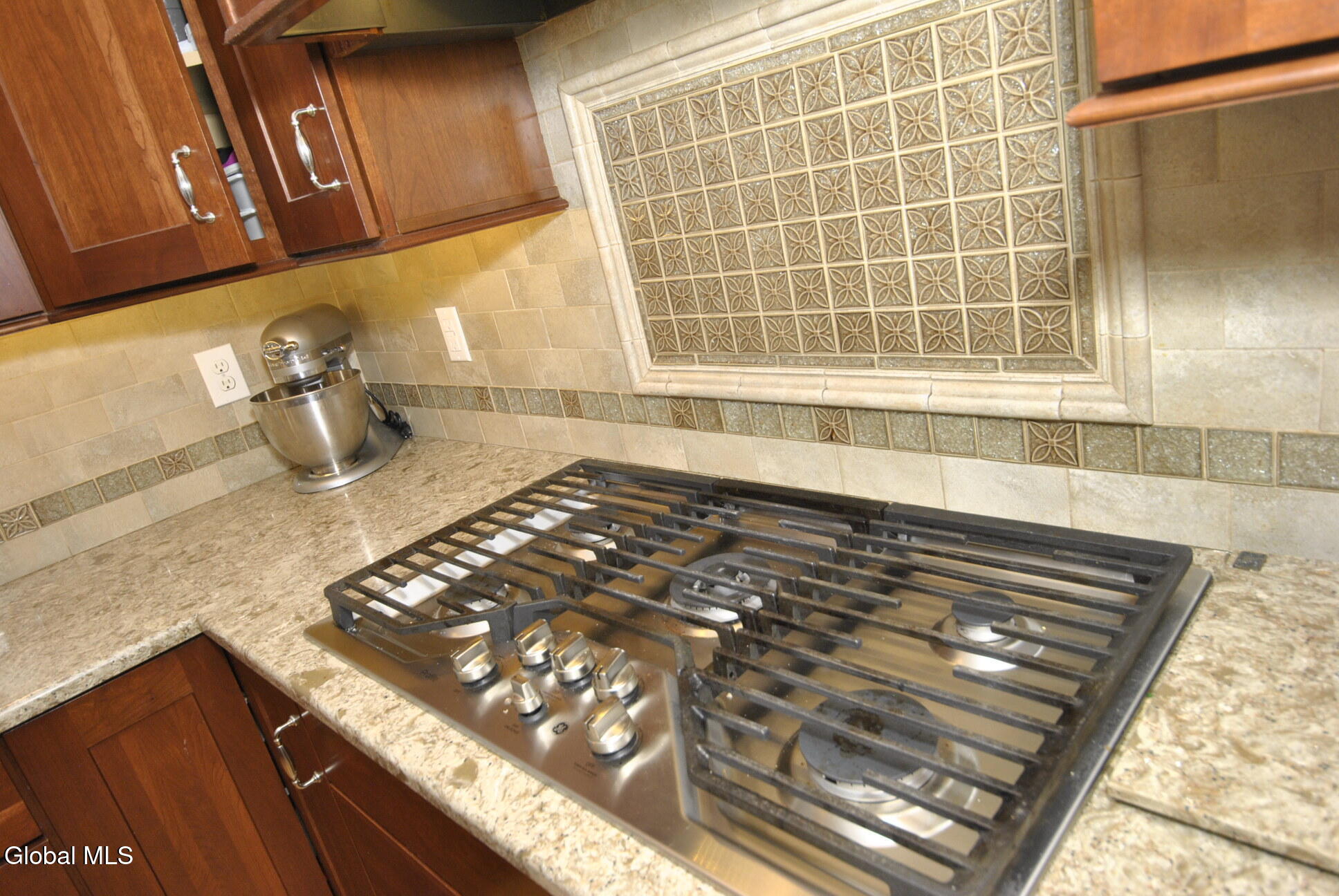 22 Woodridge Drive Loudonville NY 12211