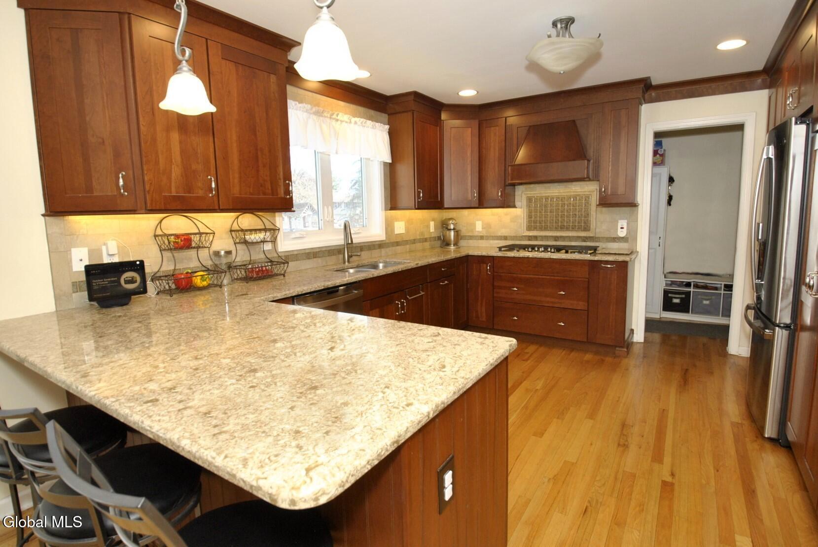 22 Woodridge Drive Loudonville NY 12211