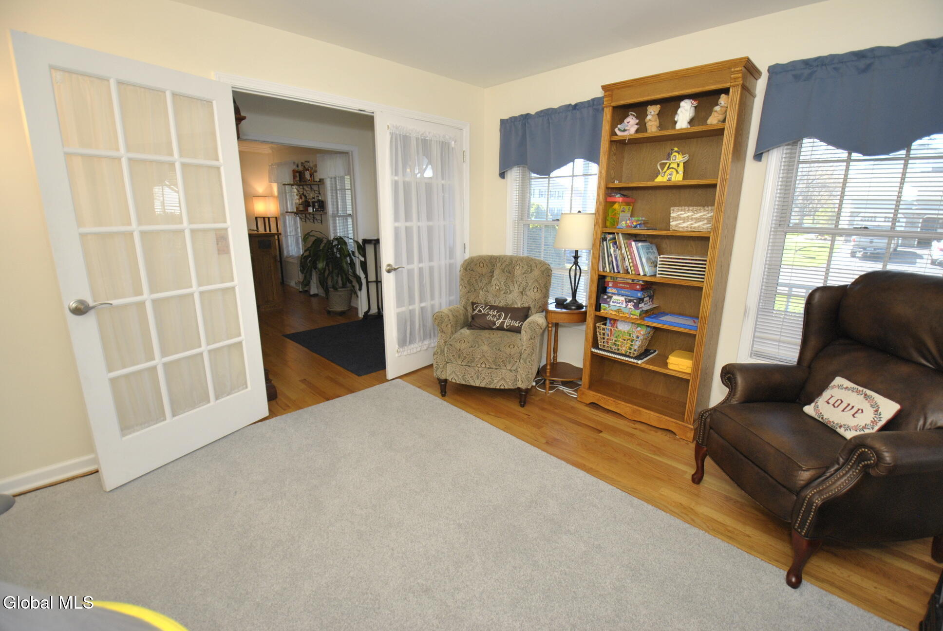 22 Woodridge Drive Loudonville NY 12211