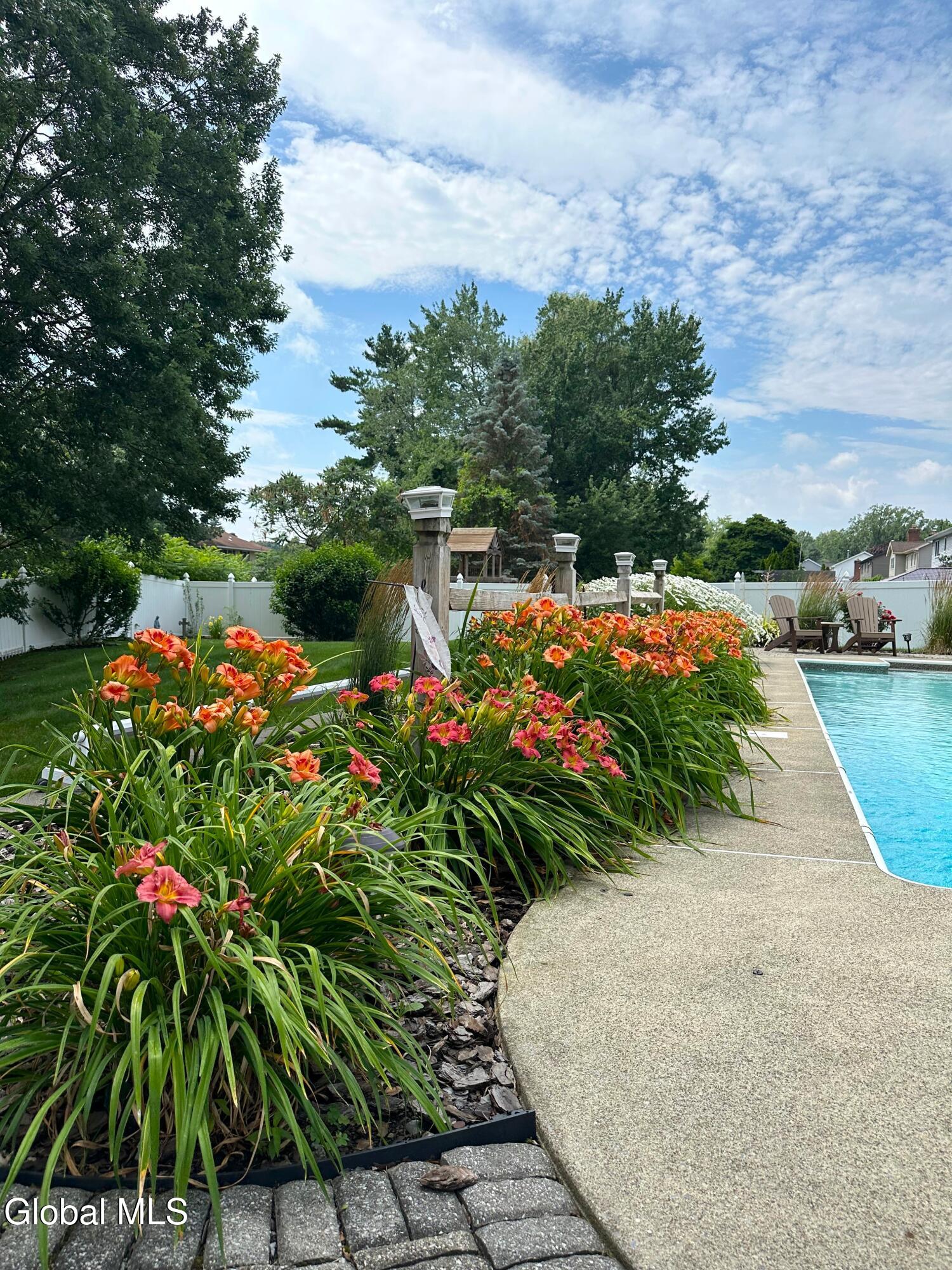 22 Woodridge Drive Loudonville NY 12211