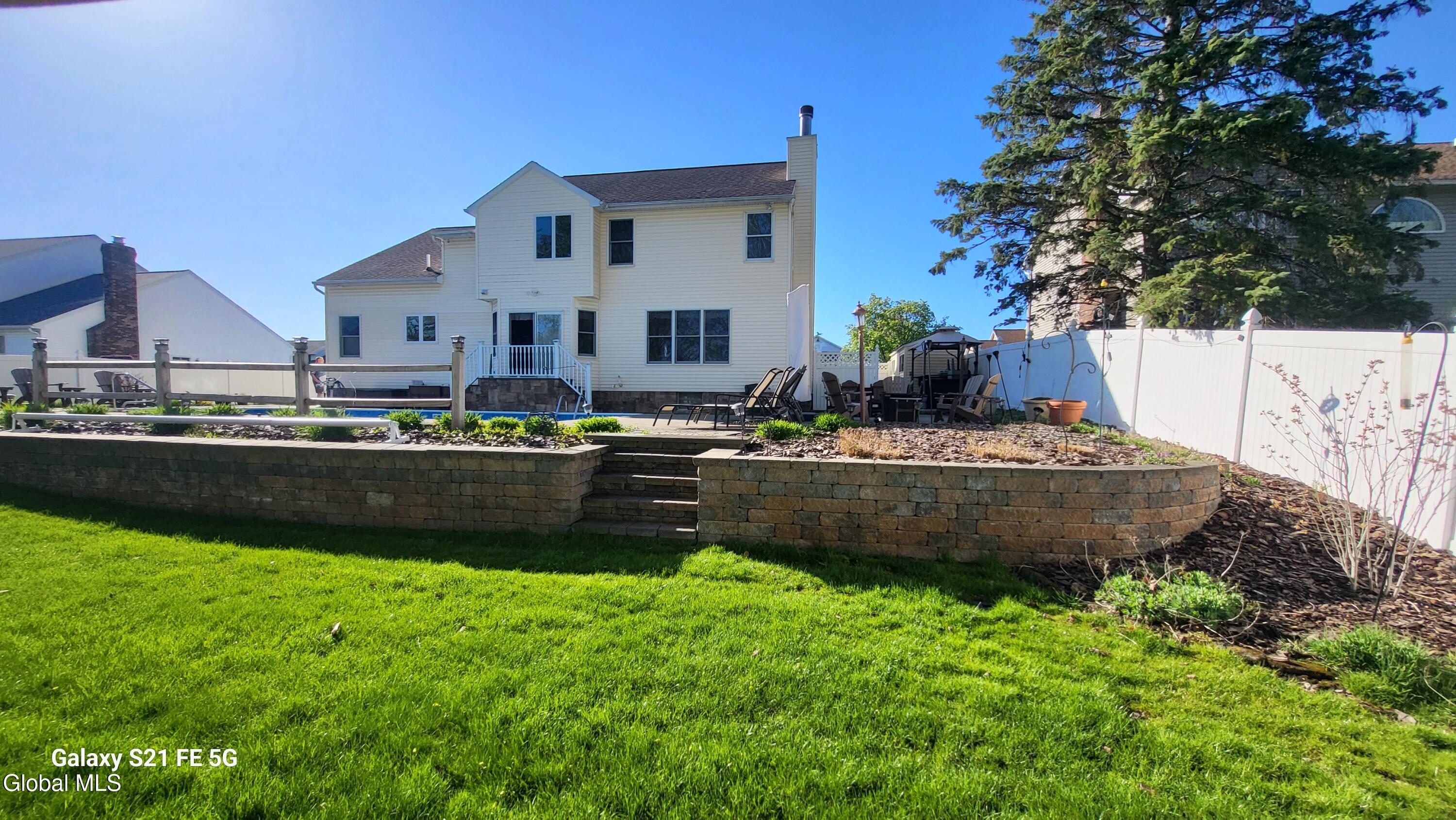 22 Woodridge Drive Loudonville NY 12211