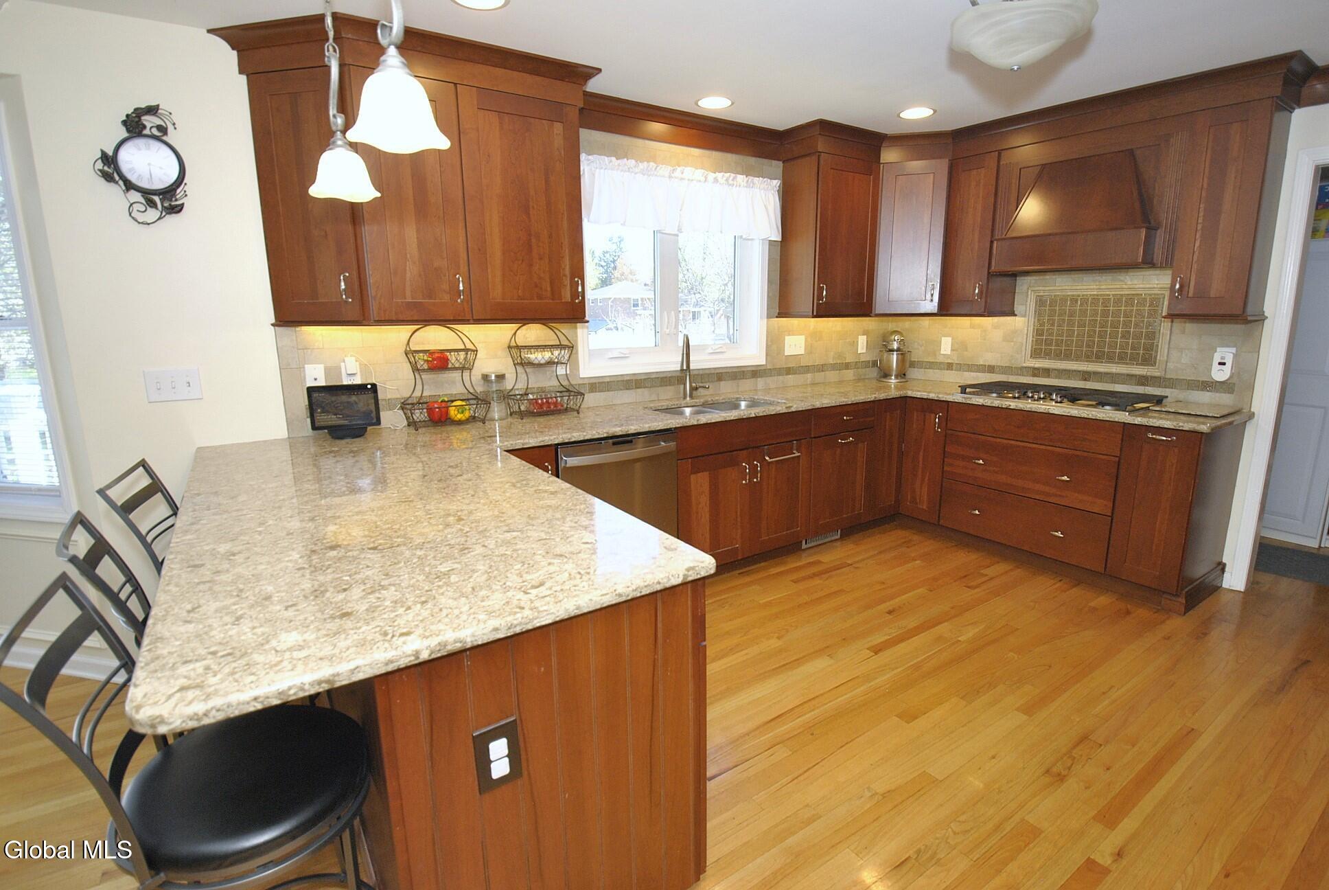 22 Woodridge Drive Loudonville NY 12211