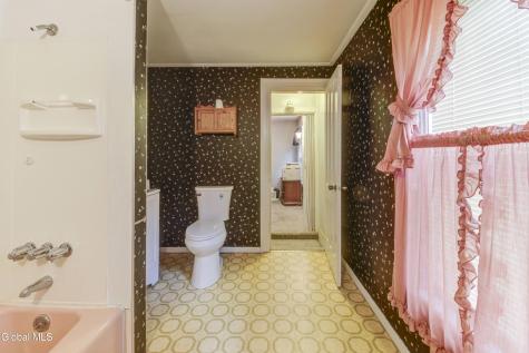 199 Bleecker Street Gloversville NY 12078