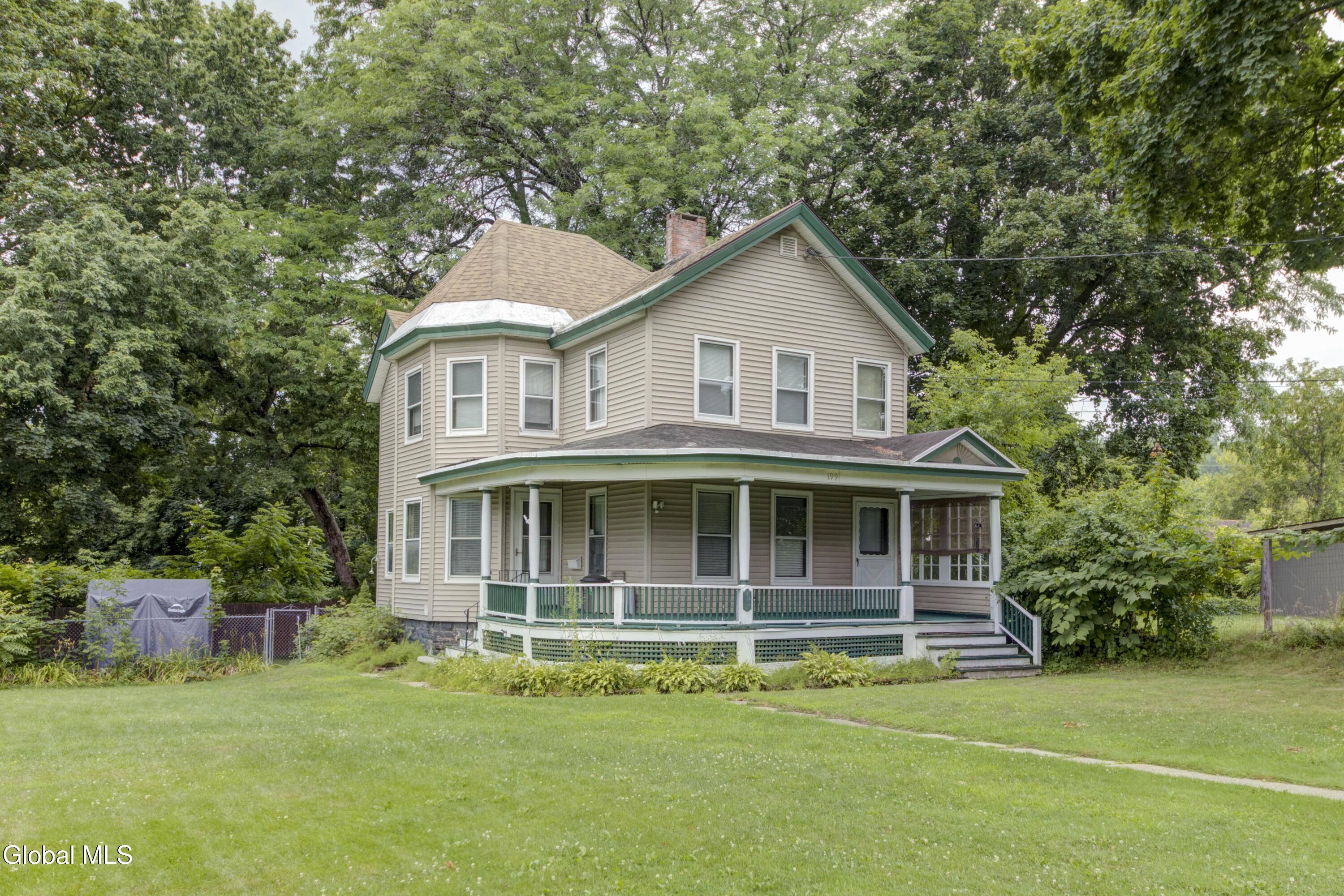 199 Bleecker Street Gloversville NY 12078