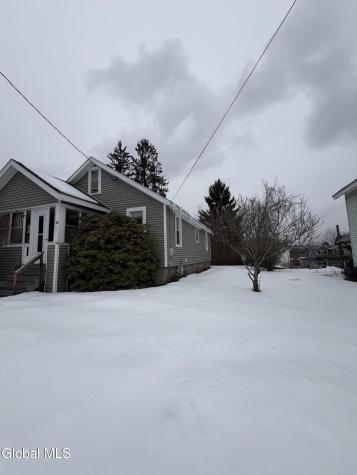 23 Clyde Street Gloversville NY 12078