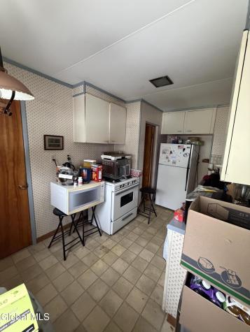 23 Clyde Street Gloversville NY 12078