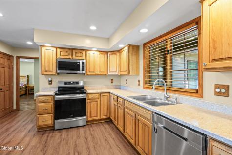 137 N Bennett Road Northville NY 12134