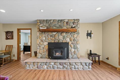 137 N Bennett Road Northville NY 12134