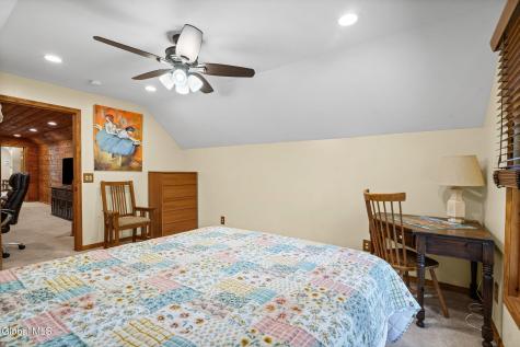 137 N Bennett Road Northville NY 12134