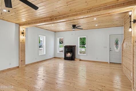 18 Chestnut Street Schuylerville NY 12871