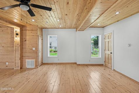 18 Chestnut Street Schuylerville NY 12871