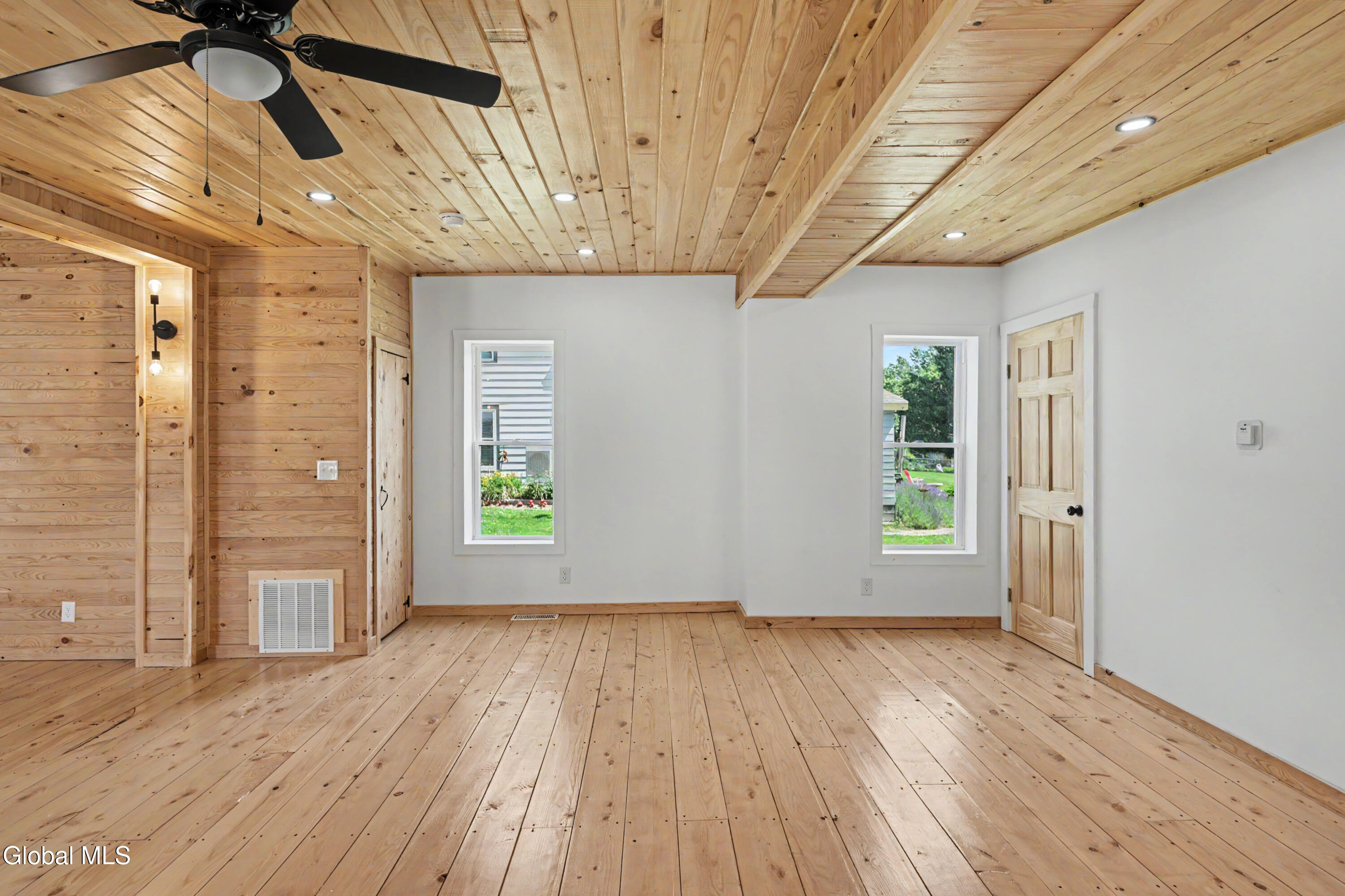 18 Chestnut Street Schuylerville NY 12871