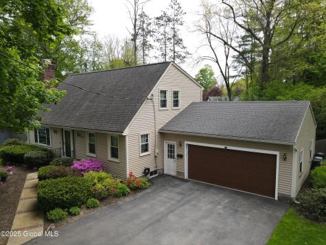 5 Moon Drive Saratoga Springs NY 12866