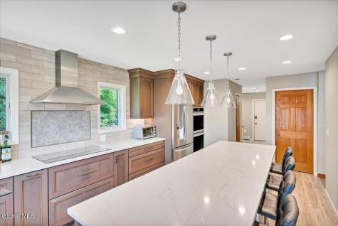 33 Oriel Lane East Greenbush NY 12144