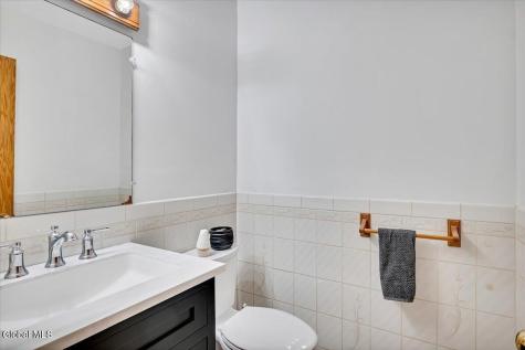 33 Oriel Lane East Greenbush NY 12144