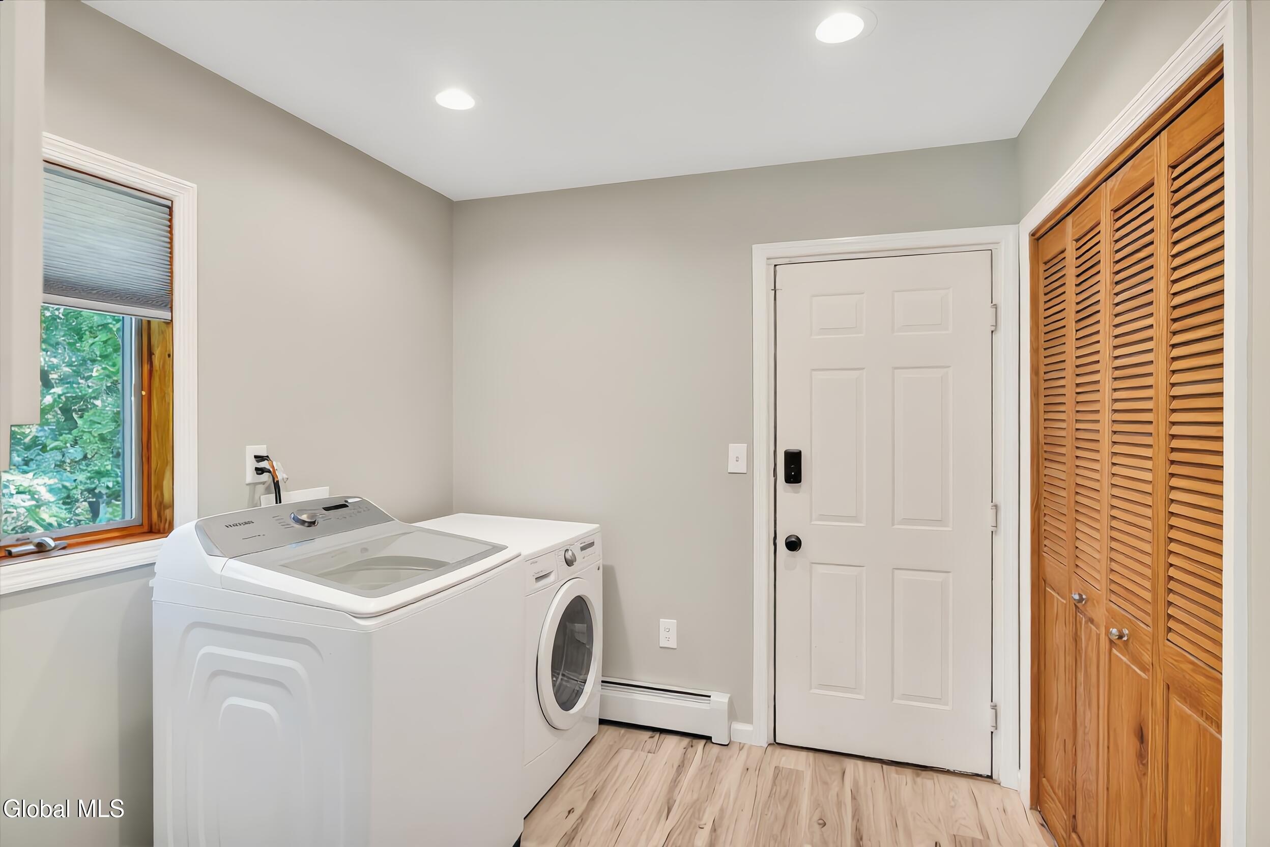 33 Oriel Lane East Greenbush NY 12144