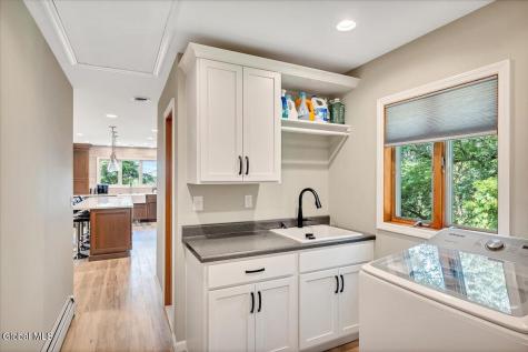 33 Oriel Lane East Greenbush NY 12144