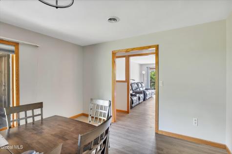 33 Oriel Lane East Greenbush NY 12144