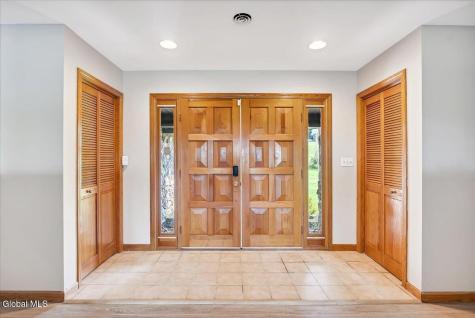 33 Oriel Lane East Greenbush NY 12144