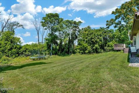 33 Oriel Lane East Greenbush NY 12144