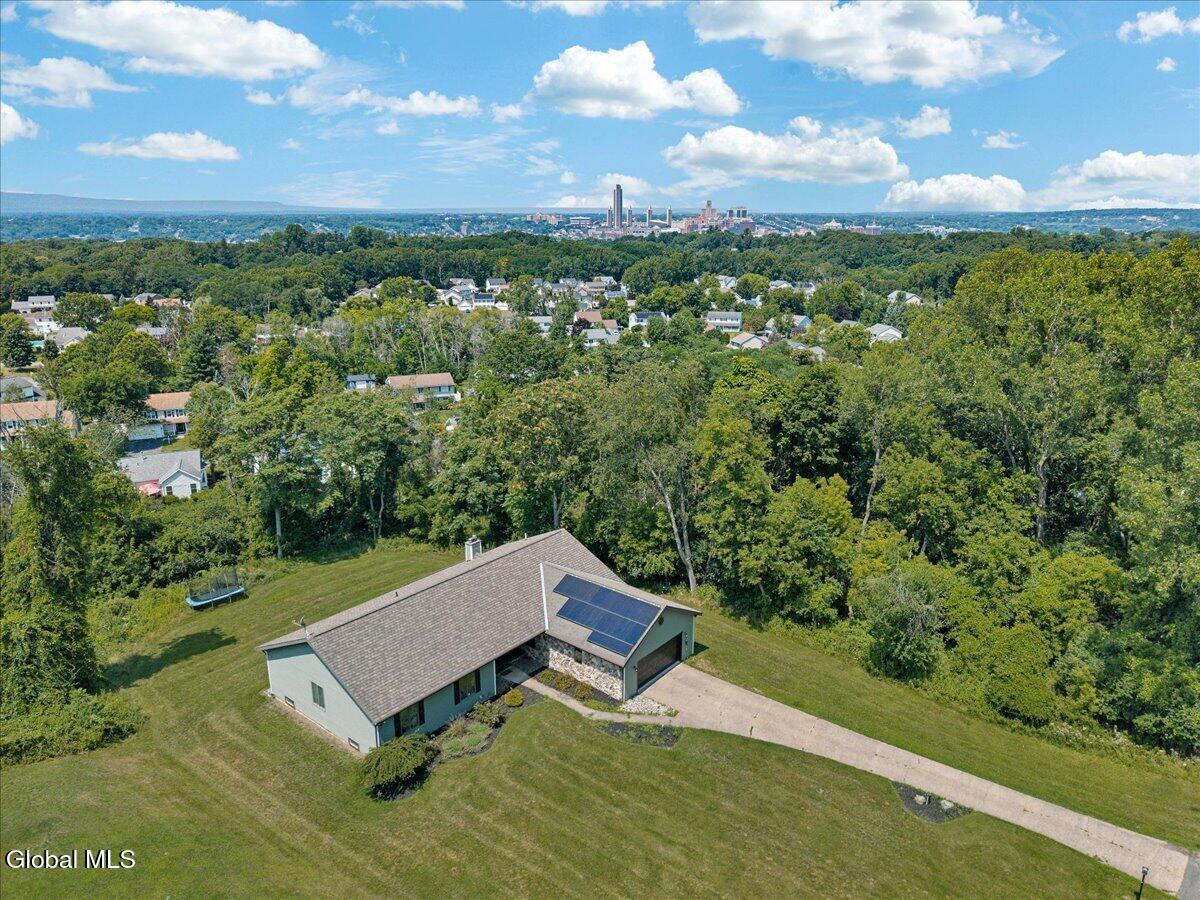 33 Oriel Lane East Greenbush NY 12144